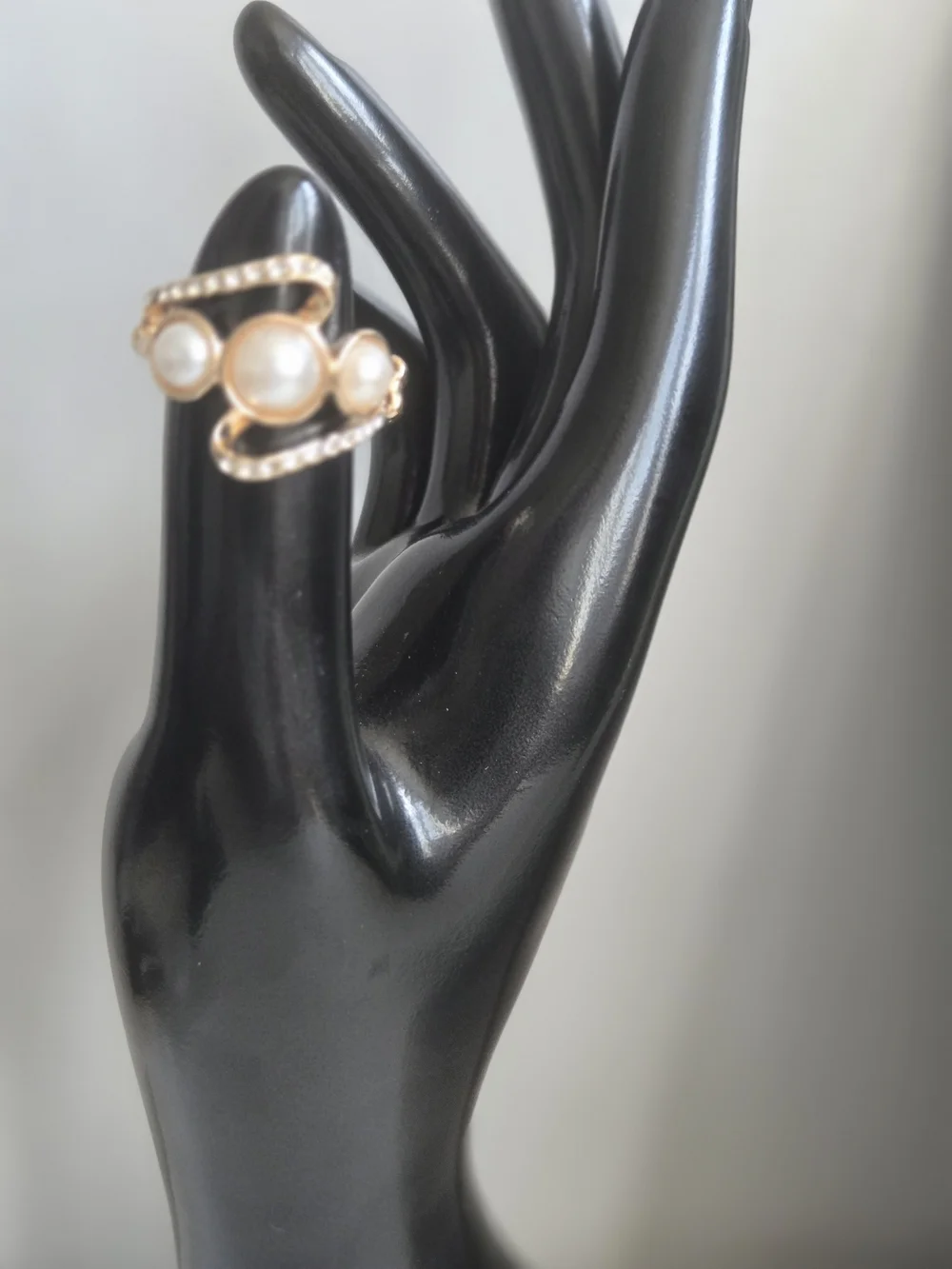 paparazzi Gold Pearl & Crystal Cluster Ring